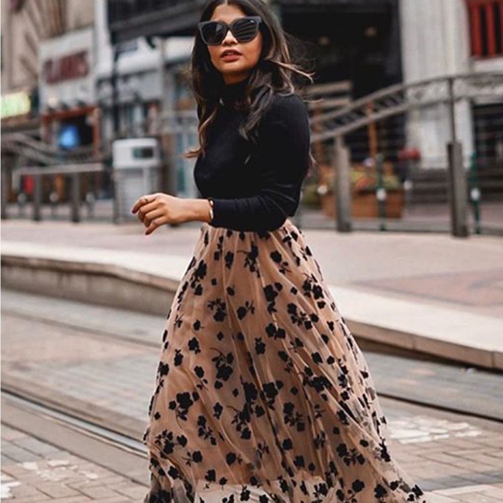 Chicwish 3-D tulle skirt